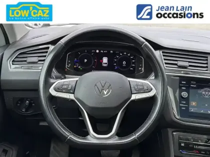Photo 11 Volkswagen Tiguan  2.0 TDI 200ch DSG7 4Motion