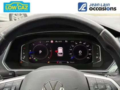 Photo 15 Volkswagen Tiguan  2.0 TDI 200ch DSG7 4Motion