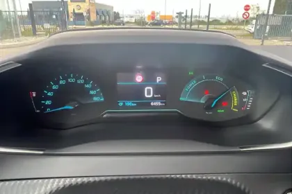 Photo 15 Peugeot 208  Electrique 50 kWh 136ch