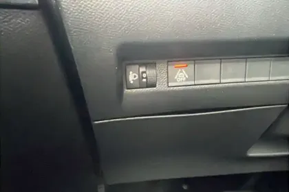 Photo 23 Peugeot 208  Electrique 50 kWh 136ch