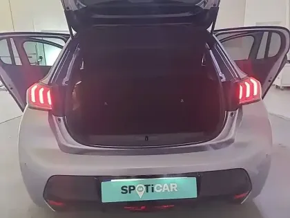 Photo 5 Peugeot 208  Electrique 50 kWh 136ch