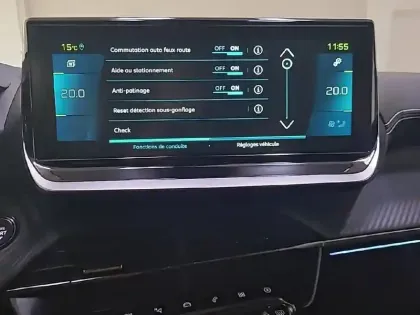 Photo 20 Peugeot 208  Electrique 50 kWh 136ch