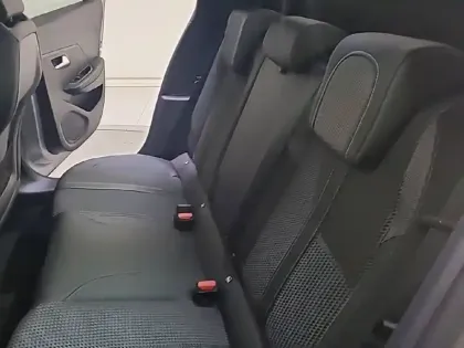 Photo 11 Peugeot 208  Electrique 50 kWh 136ch