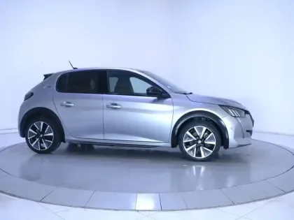 Photo 3 Peugeot 208  Electrique 50 kWh 136ch