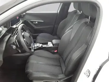 Photo 10 Peugeot 2008 Gén. II Ph2 GT 5