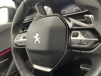 Photo 28 Peugeot 2008 Gén. II Ph1 NG GT 5