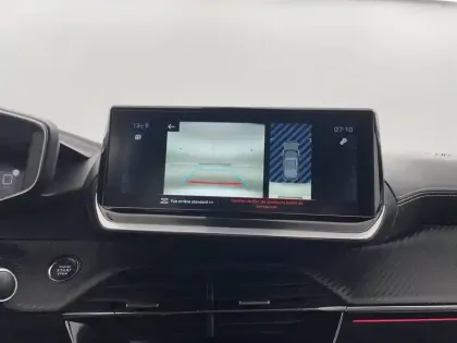 Photo 63 Peugeot 2008  PureTech 130 S&S EAT8