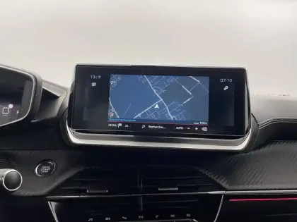 Photo 51 Peugeot 2008  PureTech 130 S&S EAT8