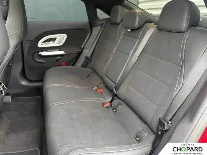 Photo 46 Mercedes CLA  200 8F-eDCT