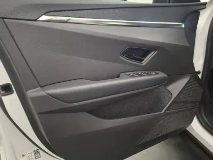 Photo 16 Renault Megane  E-Tech EV60 130ch super charge