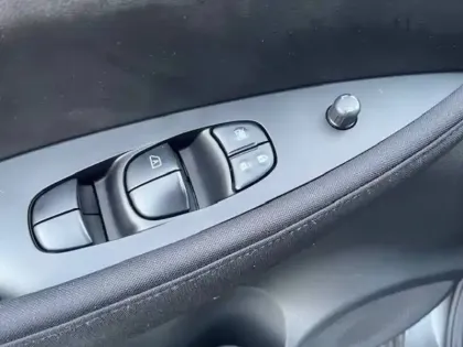 Photo 10 Nissan Leaf  Electrique 62kWh