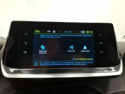 Photo 21 Peugeot 208  Electrique 50 kWh 136ch