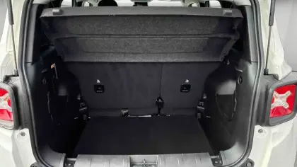 Photo 79 Jeep Renegade  1.5 Turbo T4 130 ch BVR7 e-Hybrid