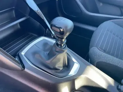 Photo 19 Peugeot 208  PureTech 100 S&S BVM6