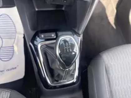 Photo 23 Opel Corsa Gén. VI Ph1 Edition 5