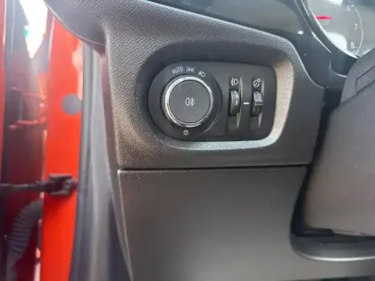 Photo 15 Opel Corsa Gén. VI Ph1 Edition 5