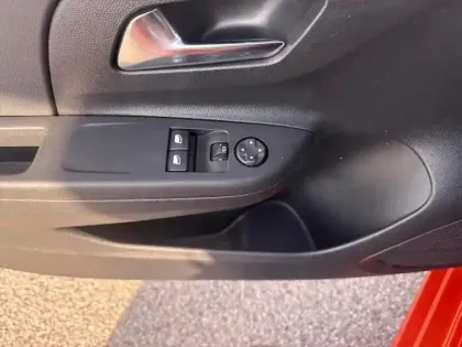 Photo 19 Opel Corsa Gén. VI Ph1 Edition 5