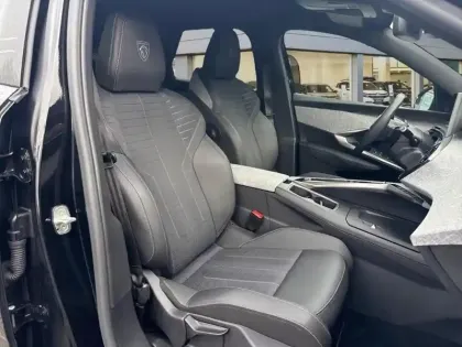 Photo 8 Peugeot 3008 Gén. III Ph1 GT 5