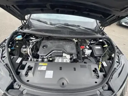 Photo 6 Peugeot 3008 Gén. III Ph1 GT 5