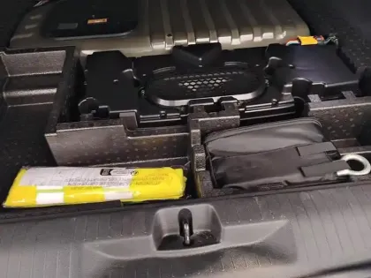 Photo 26 Opel Astra  Sports Tourer Hybride Rechargeable 180 ch BVA8 GS