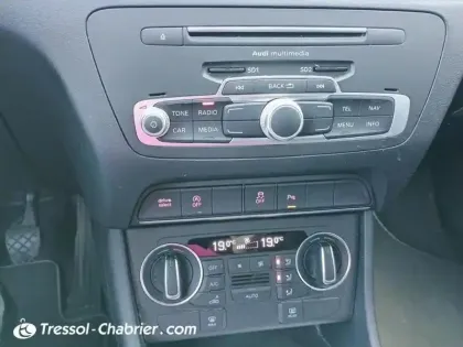 Photo 21 Audi Q3  2.0 TDI 120 ch S line