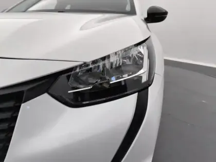 Photo 13 Peugeot 208  PureTech 75 S&S BVM5 Like