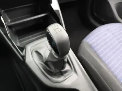 Photo 23 Peugeot 208  PureTech 75 S&S BVM5 Like