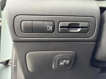 Photo 12 Citroën C3 Aircross  BlueHDi 110 S&S BVM6 Shine