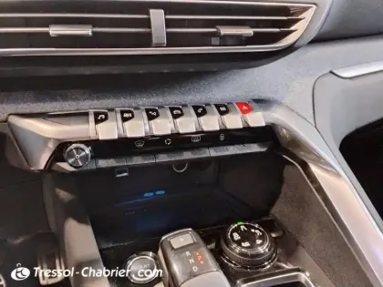 Photo 14 Peugeot 3008  1.2 Puretech 130ch S&S EAT6 Crossway