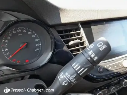 Photo 6 Opel Crossland X  1.2 Turbo 110 ch Design 120 ans