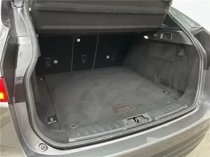 Photo 25 Jaguar F-Pace 2.0 D - 180 AWD