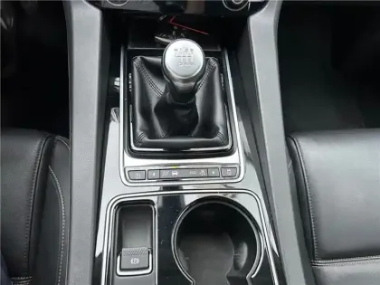 Photo 17 Jaguar F-Pace 2.0 D - 180 AWD