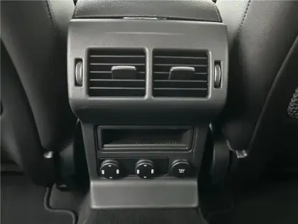 Photo 23 Jaguar F-Pace 2.0 D - 180 AWD