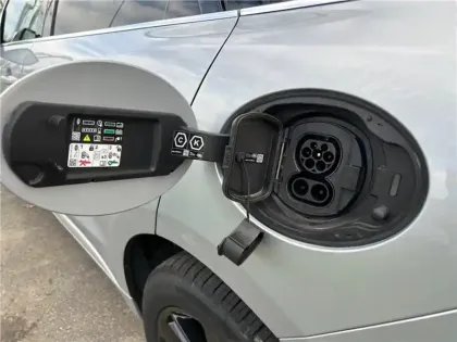 Photo 31 Jaguar F-Pace 2.0 - P400E PHEV AWD BVA8