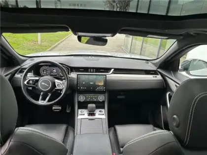 Photo 6 Jaguar F-Pace 2.0 - P400E PHEV AWD BVA8