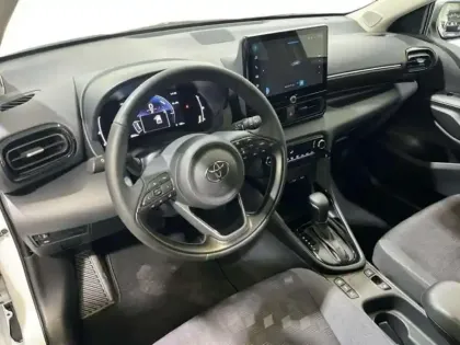 Photo 8 Toyota Yaris HYBRIDE 116h Design