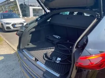 Photo 6 Audi Q5 Gén. III Ph1 S line 5