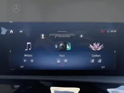 Photo 17 Mercedes Classe A 200 d Berline AMG Line