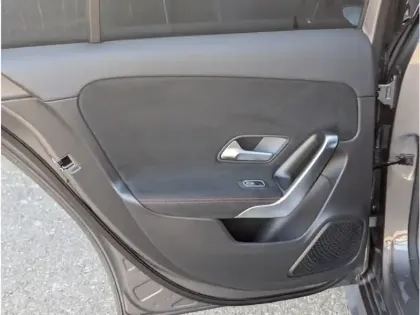 Photo 17 Mercedes Classe A 250 e Hybrid EQ 