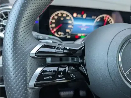 Photo 12 Mercedes Classe A 250 e Hybrid EQ 