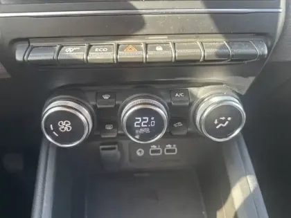 Photo 19 Mitsubishi Colt Gén. VIII Ph1 Business 5