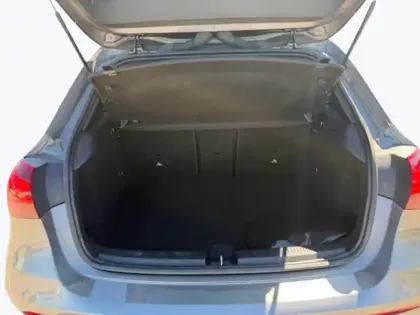 Photo 9 Mercedes Classe A Gén. IV (W177) Ph1 AMG Line 5