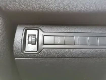 Photo 13 Peugeot 308 Gén. II Ph2 Style 5