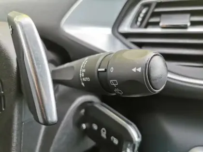 Photo 16 Peugeot 308 Gén. II Ph2 Style 5