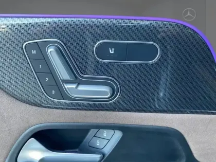 Photo 19 Mercedes GLB 200 d AMG Line