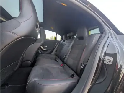 Photo 18 Mercedes Classe A 250 e Hybrid EQ