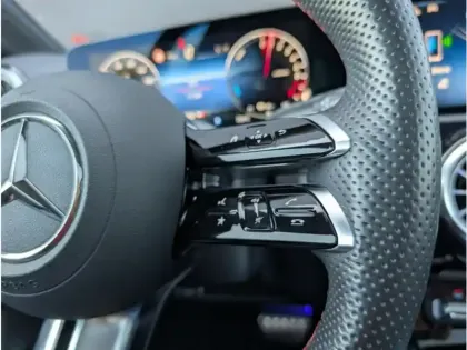 Photo 13 Mercedes Classe A 250 e Hybrid EQ