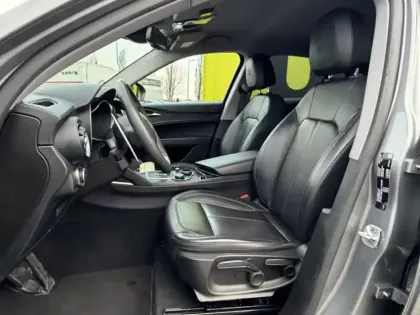 Photo 14 Alfa Romeo Stelvio Gén. I Ph1 Super 5