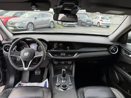 Photo 10 Alfa Romeo Stelvio Gén. I Ph1 Super 5