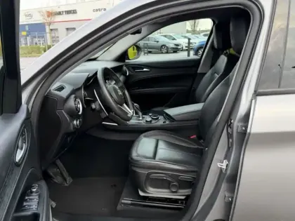 Photo 13 Alfa Romeo Stelvio Gén. I Ph1 Super 5